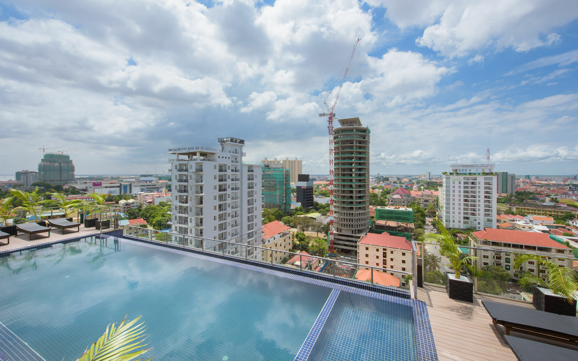 Mansion 51 Hotel & Apartment Phnom Penh Extérieur photo