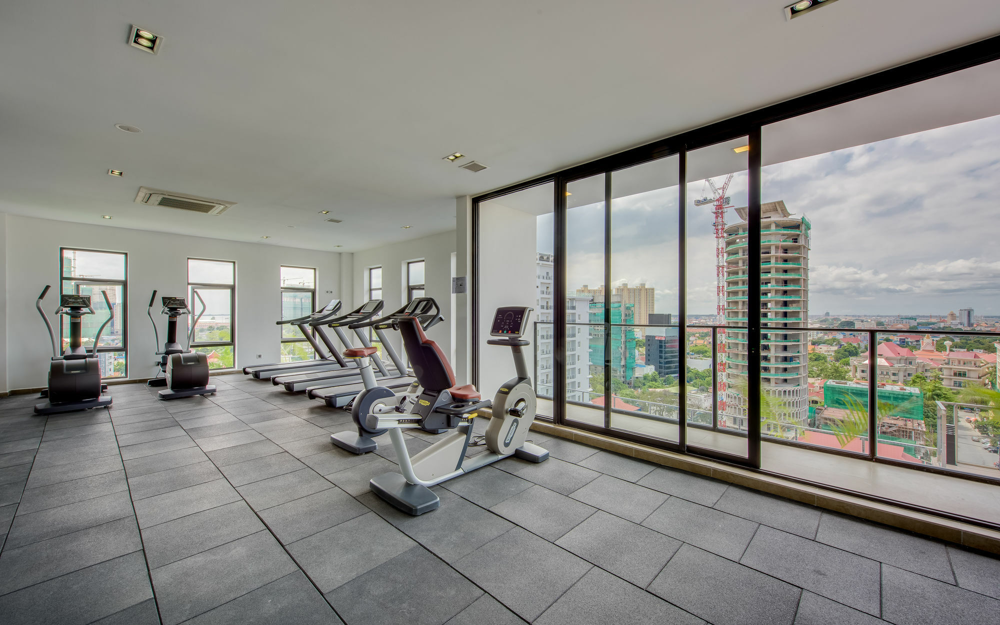 Mansion 51 Hotel & Apartment Phnom Penh Extérieur photo